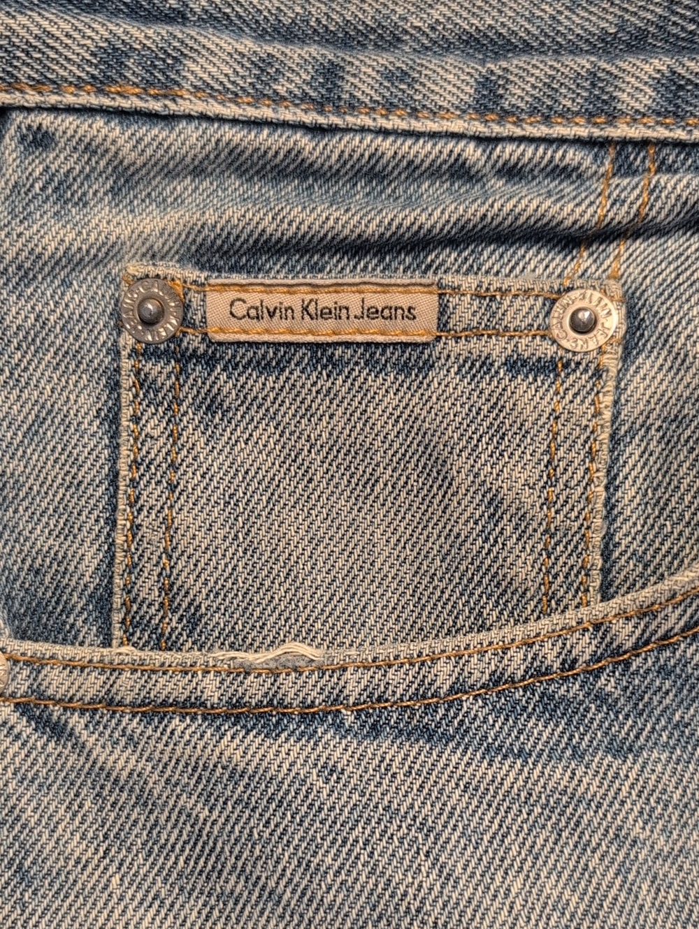 1990s VINTAGE Calvin Klein Jeans Relaxed Light Blue Denim with LeatherBack Patch